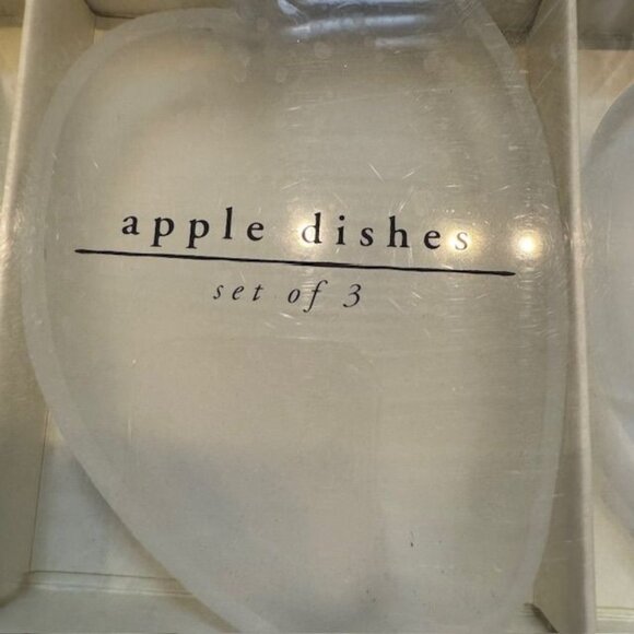 Set Of 3 Pier 1 Imports Clear Glass Apple-Shaped Dishes In Box - Picture 2 of 6